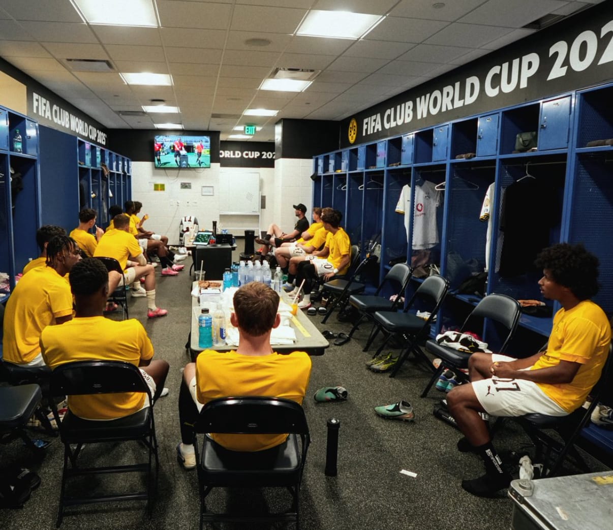 “Too Hot to Compete?” Borussia Dortmund’s Bench Watches Club World Cup Match from Locker Room — and Sparks a Firestorm